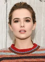 Zoey Deutch nua