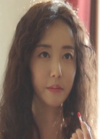 Hwa Yeon Kim nua
