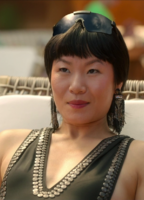 Karoline nua