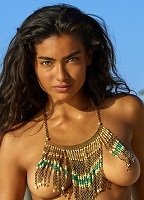 Kelly Gale nua