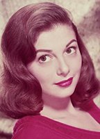 Pier Angeli nua