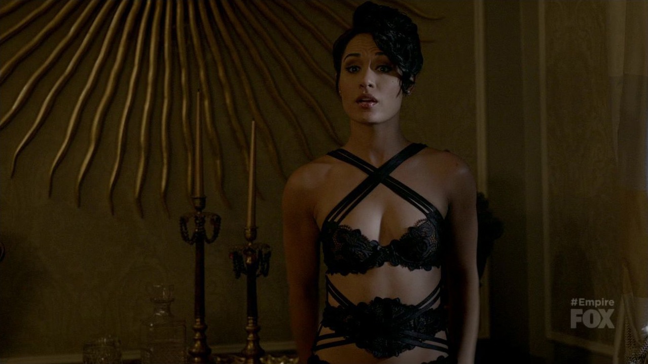 Grace Gealey nude pics.
