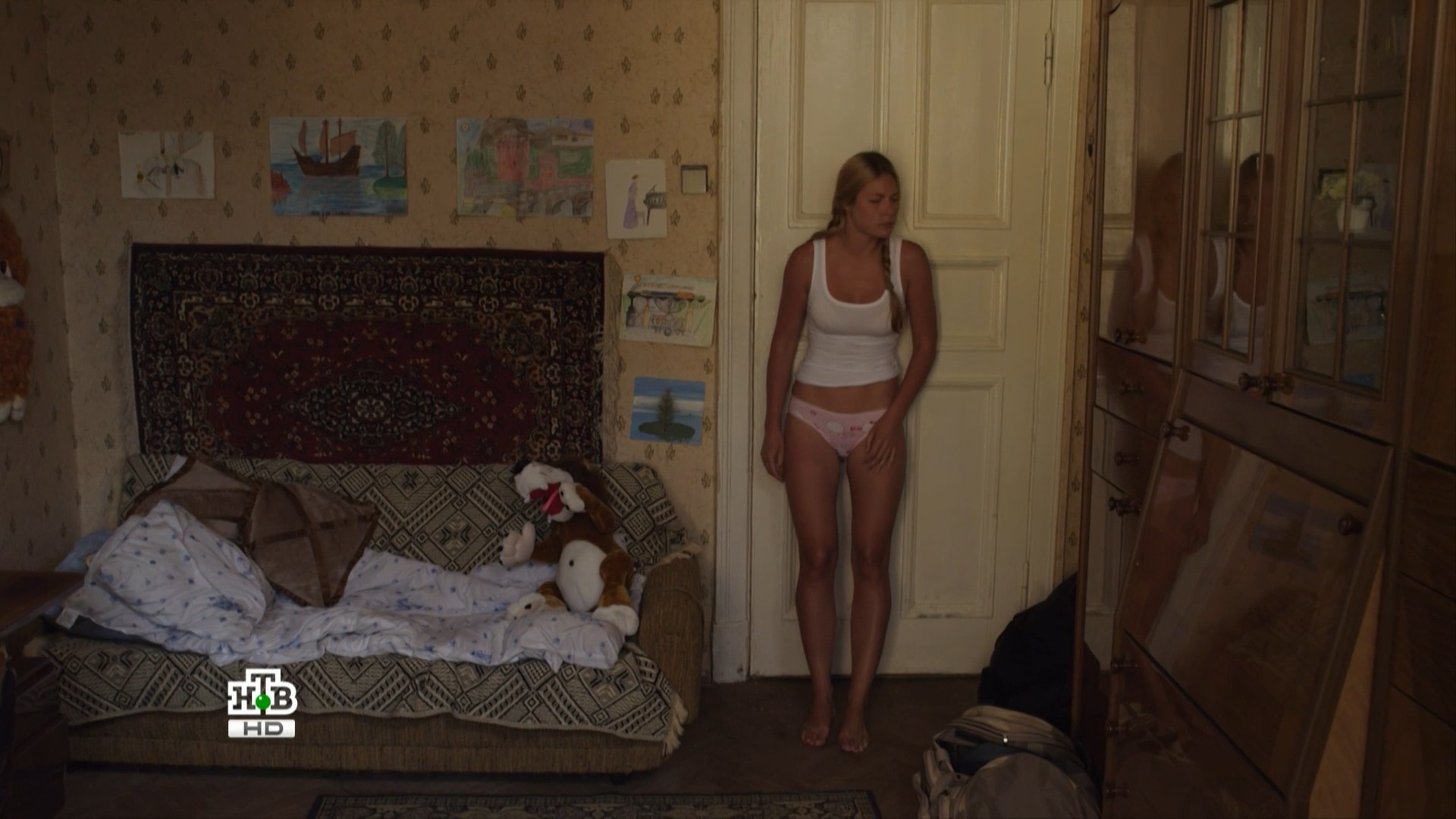 Посмотрим на интимные фото Анастасии Мельниковой на которых она без одежды