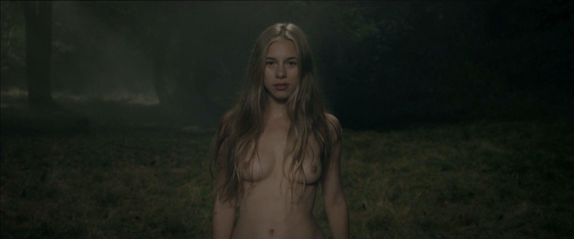 Margot Lourdet Nua Em Nakedii