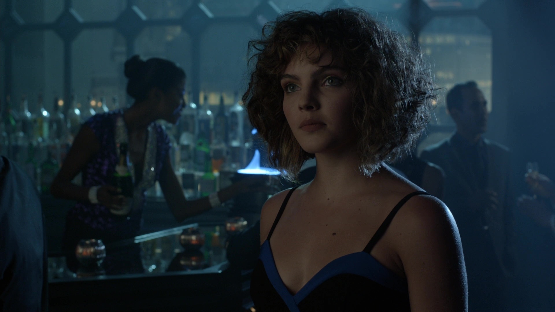 Camren Bicondova Nua Em Gotham