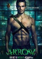Arrow 2012 - 2020 filme cenas de nudez