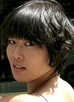 Atsuko Okatsuka nua