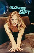 Blondes Gift 2001 filme cenas de nudez