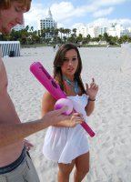 Beachtime Softball Blowjob (2008) Cenas de Nudez