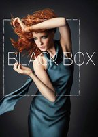 Black Box (2014) Cenas de Nudez