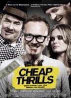 Cheap Thrills (2013) Cenas de Nudez