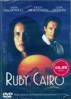 Ruby Cairo cenas de nudez