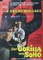 Der Gorilla von Soho (1968) Cenas de Nudez