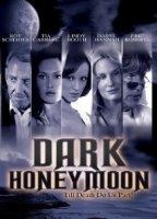 Dark Honeymoon (2008) Cenas de Nudez