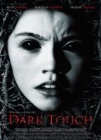 Dark Touch 2013 filme cenas de nudez