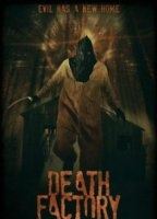 Death Factory (II) 2014 filme cenas de nudez