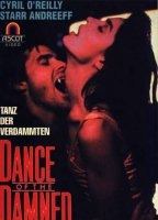 Dance of the Damned 1988 filme cenas de nudez