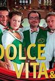 Dolce Vita & Co (2001-2002) Cenas de Nudez