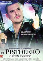 El pistolero (2012) Cenas de Nudez