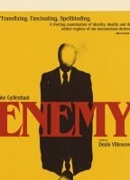 Enemy (2013) Cenas de Nudez