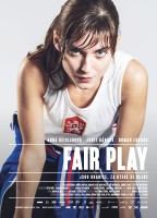 Fair Play (2014) Cenas de Nudez