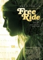 Free Ride (2013) Cenas de Nudez