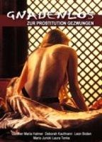 Gnadenlos - Zur Prostitution gezwungen (1996) Cenas de Nudez