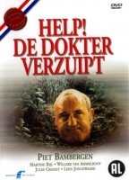 Help de dokter verzuipt (1974) Cenas de Nudez