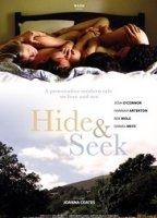 Hide and Seek cenas de nudez
