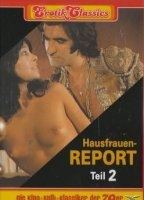 Hausfrauen-Report 2 (1971) Cenas de Nudez