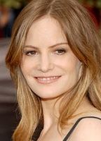 Jennifer Jason Leigh nua