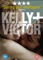 Kelly + Victor cenas de nudez