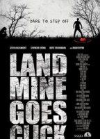 Landmine Goes Click 2015 filme cenas de nudez