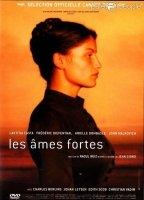 Les Ames Fortes (2001) Cenas de Nudez