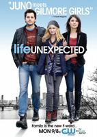 Life Unexpected (2010-2011) Cenas de Nudez