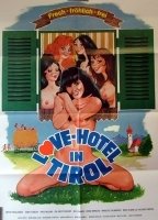 Love-Hotel in Tirol (1978) Cenas de Nudez