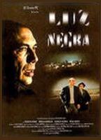 Luz negra (1992) Cenas de Nudez