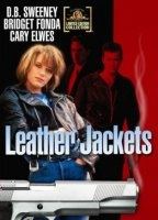 Leather Jackets (1992) Cenas de Nudez