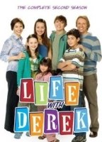 Life with Derek (2005-2009) Cenas de Nudez