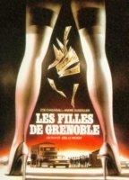 Les Filles de Grenoble (1981) Cenas de Nudez