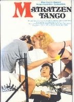 Matratzen Tango cenas de nudez