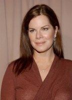 Marcia Gay Harden nua