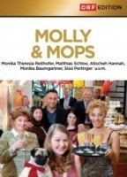 Molly & Mops cenas de nudez