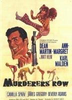 Murderers' Row 1966 filme cenas de nudez