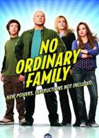 No Ordinary Family (2010) Cenas de Nudez