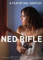 Ned Rifle cenas de nudez