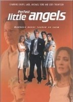 Perfect Little Angels (1998) Cenas de Nudez