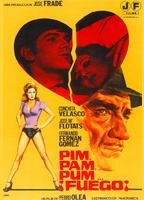 Pim, pam, pum... ¡Fuego! (1975) Cenas de Nudez