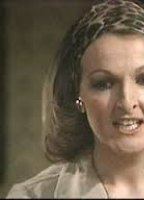 Penelope Keith nua