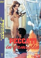 Scandal in the Family (1975) Cenas de Nudez